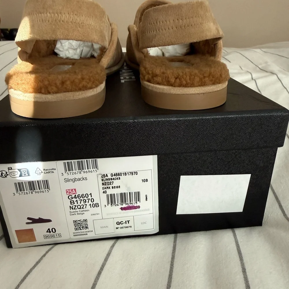 Chanel Tan Logo Slingback Loafers with shearling lining SZ 40 NEW/ full set - Picture 5 of 9